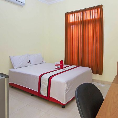 Hotel Reddoorz @ Pogung Baru Kejayan Exterior foto